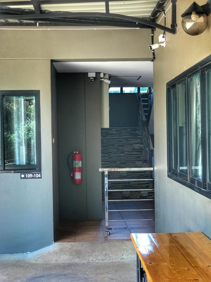 The Rabbit House Hotel Thong Pha Phum Exterior foto